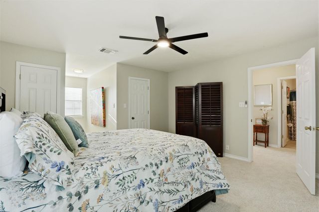 2325 Lakeshore Dr, Canyon Lake, TX 78133