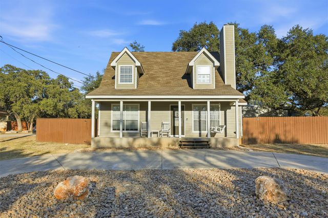 2325 Lakeshore Dr, Canyon Lake, TX 78133