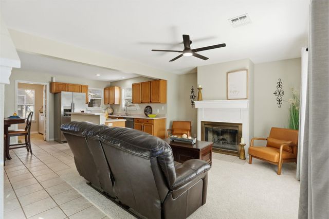 2325 Lakeshore Dr, Canyon Lake, TX 78133