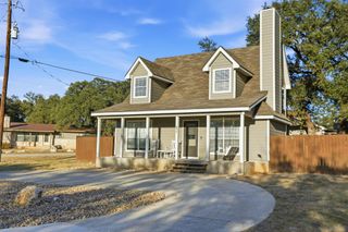 2325 Lakeshore Dr, Canyon Lake, TX 78133