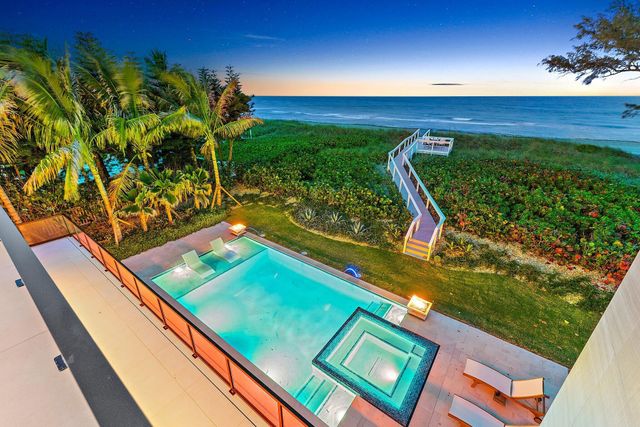 75 N Beach Road, Jupiter Island, FL 33455