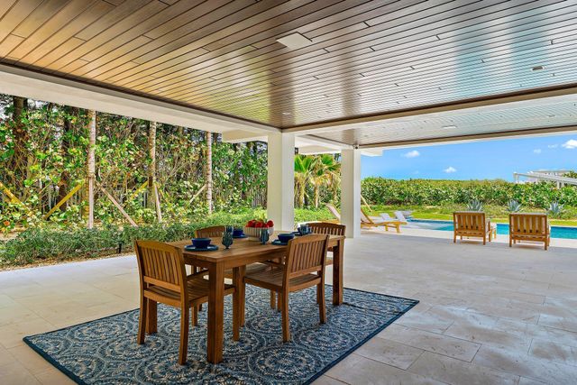75 N Beach Road, Jupiter Island, FL 33455