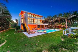 75 N Beach Road, Jupiter Island, FL 33455
