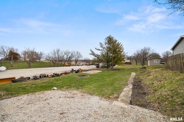 706 N STATE Street, Roanoke, IL 61561