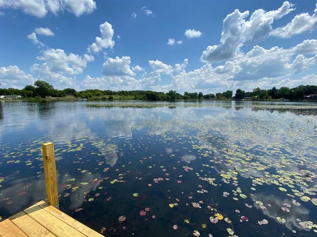 6855 W Orland Road, Angola, IN 46703