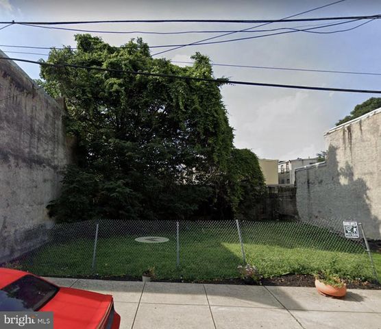 4047 CAMBRIDGE ST, Philadelphia, PA 19104
