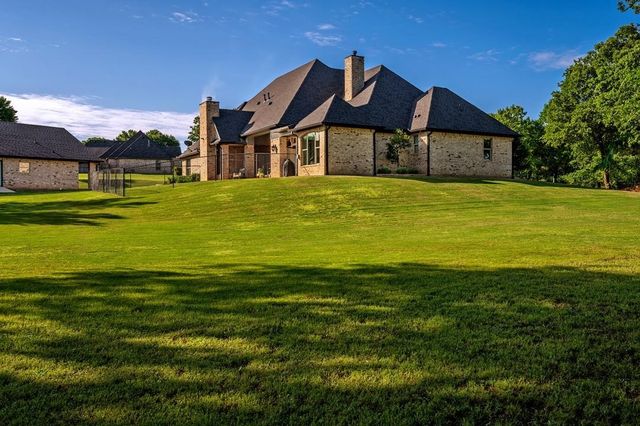 210 Tananger Springs Drive, Denison, TX 75021