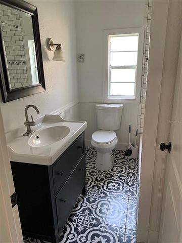 400 N ORANGE STREET, New Smyrna Beach, FL 32168