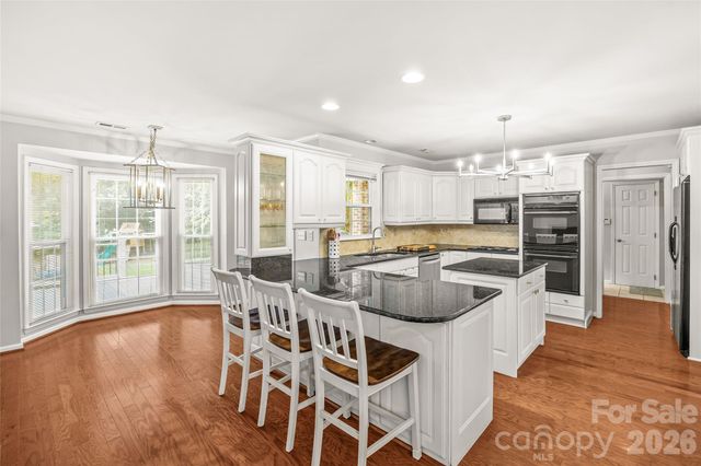 9516 Deer Spring Lane, Charlotte, NC 28210