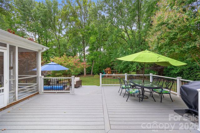 9516 Deer Spring Lane, Charlotte, NC 28210