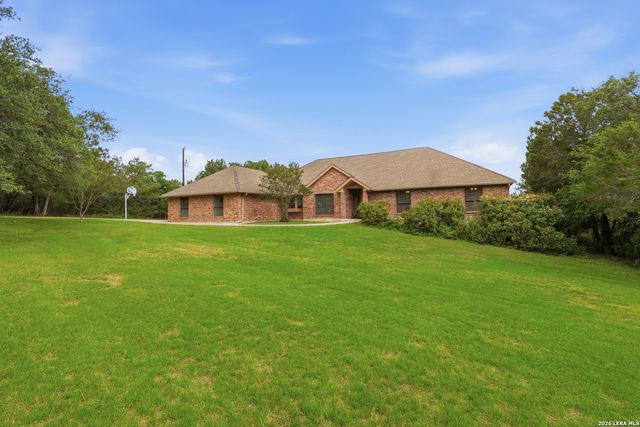 10445 Montanio Dr, New Braunfels, TX 78132