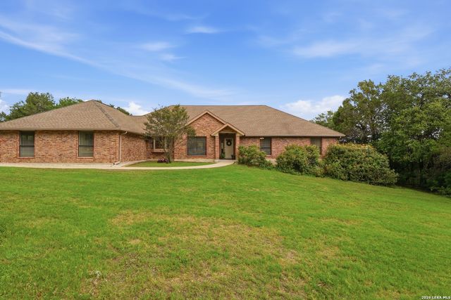 10445 Montanio Dr, New Braunfels, TX 78132