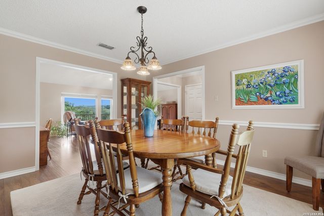 10445 Montanio Dr, New Braunfels, TX 78132