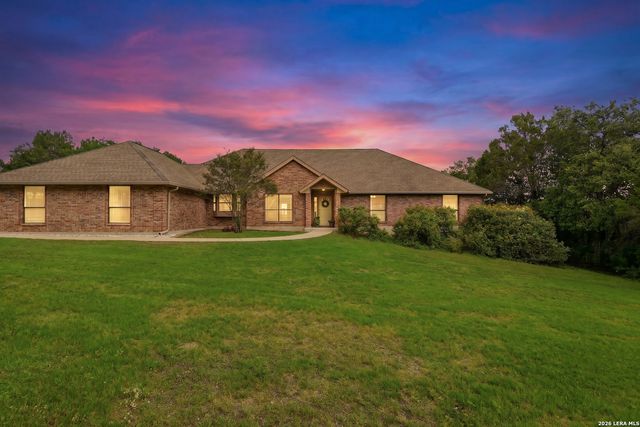 10445 Montanio Dr, New Braunfels, TX 78132