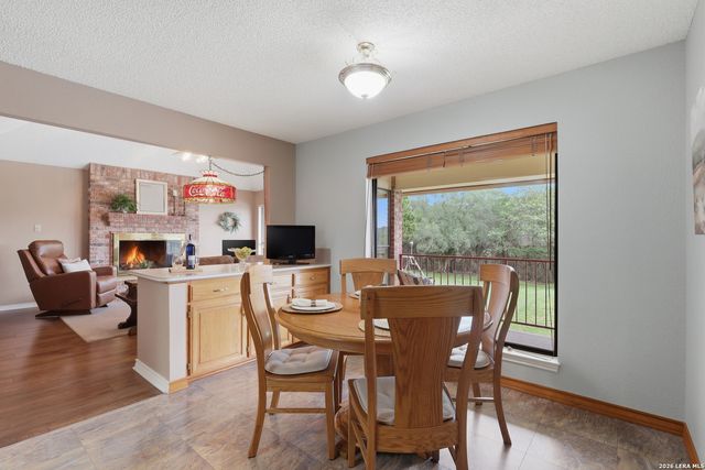 10445 Montanio Dr, New Braunfels, TX 78132