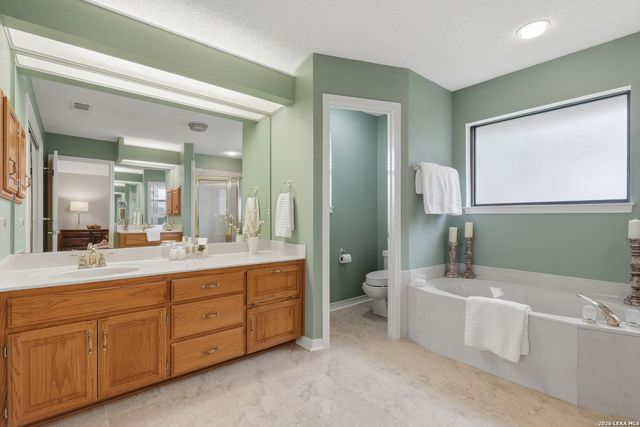 10445 Montanio Dr, New Braunfels, TX 78132