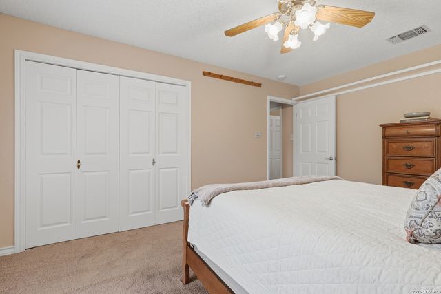10445 Montanio Dr, New Braunfels, TX 78132