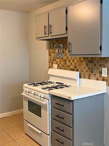 811 Orchid Court J, Upland, CA 91786