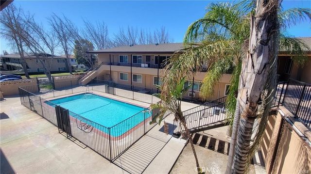 811 Orchid Court J, Upland, CA 91786