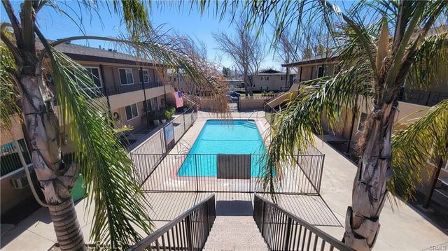 811 Orchid Court J, Upland, CA 91786