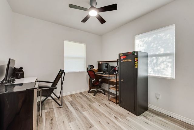 9213 S Dodson Drive, White Settlement, TX 76108