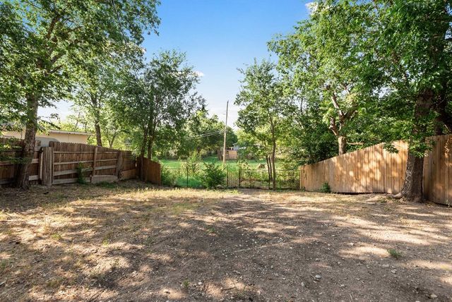 9213 S Dodson Drive, White Settlement, TX 76108