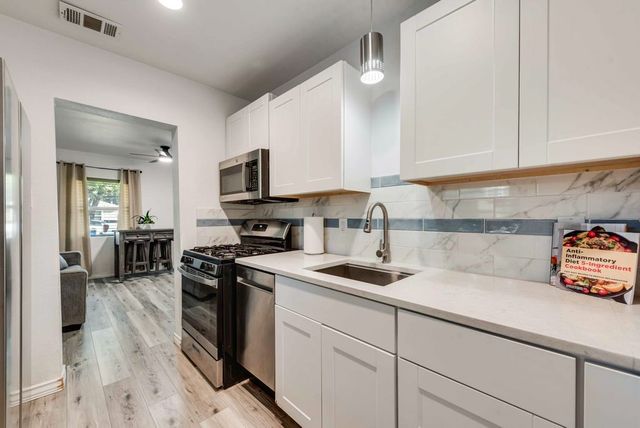9213 S Dodson Drive, White Settlement, TX 76108