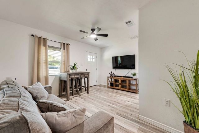 9213 S Dodson Drive, White Settlement, TX 76108