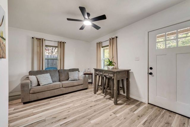 9213 S Dodson Drive, White Settlement, TX 76108