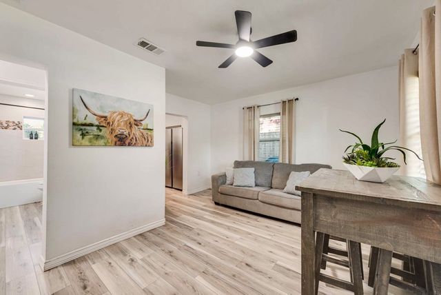 9213 S Dodson Drive, White Settlement, TX 76108