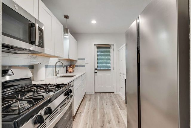 9213 S Dodson Drive, White Settlement, TX 76108