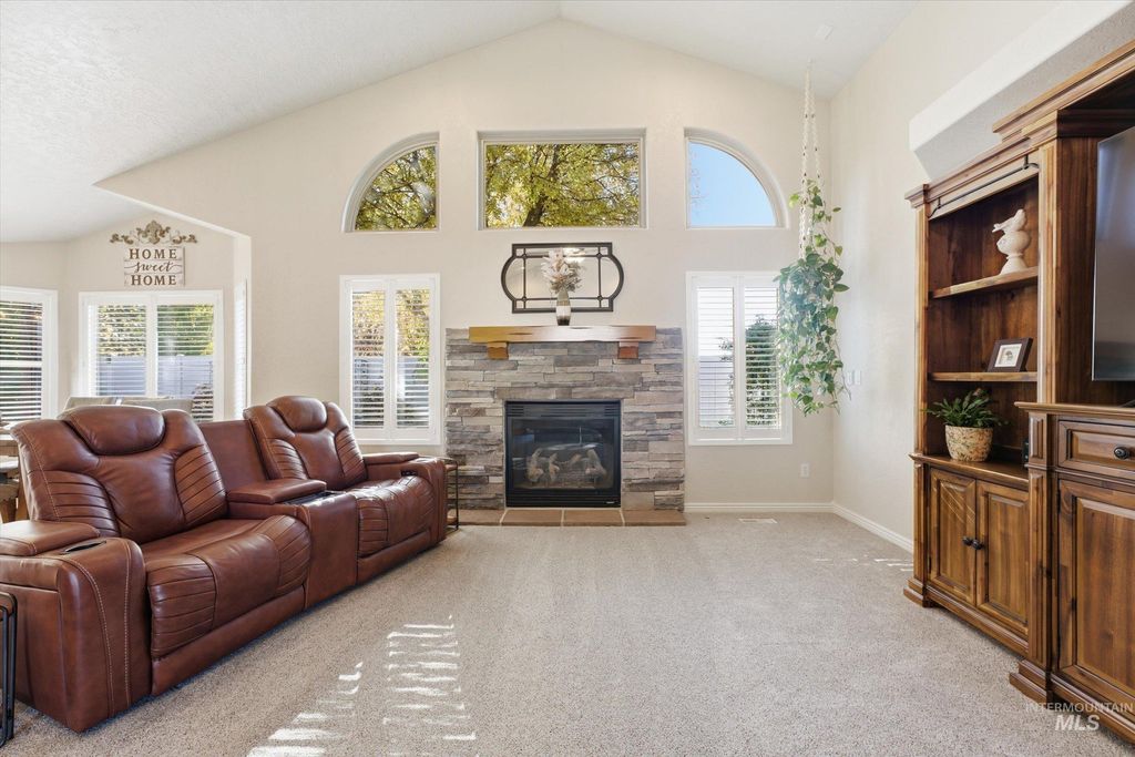 10981 W Rose Lake St, Star, ID 83669 photo 2
