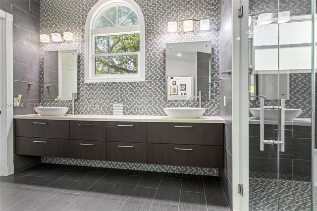 11050 Girasol Avenue, Coral Gables, FL 33156