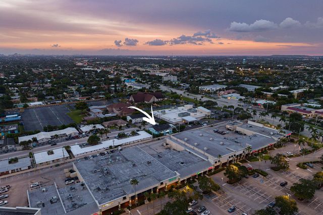 1001 SE 3rd Street, Deerfield Beach, FL 33441