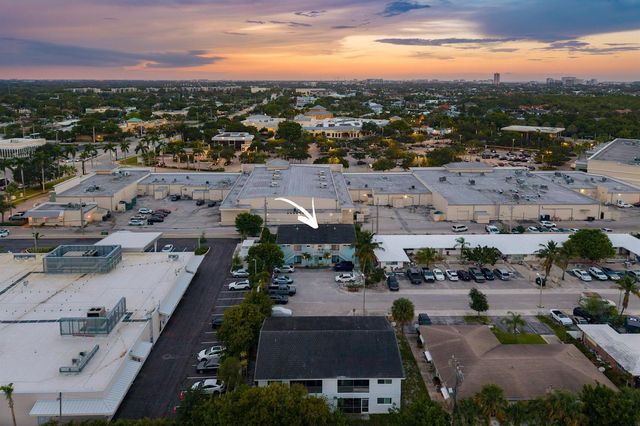 1001 SE 3rd Street, Deerfield Beach, FL 33441