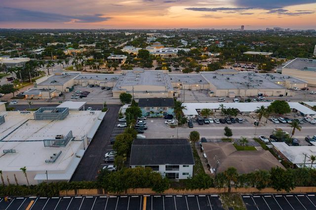 1001 SE 3rd Street, Deerfield Beach, FL 33441