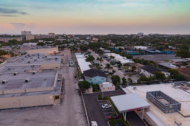 1001 SE 3rd Street, Deerfield Beach, FL 33441
