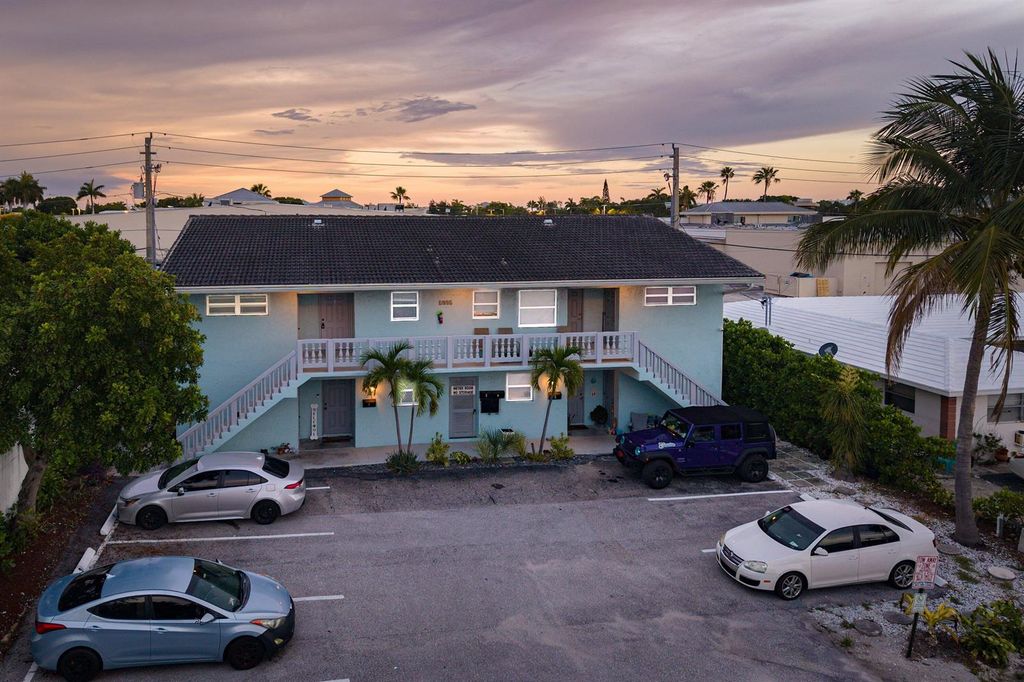 1001 SE 3rd Street, Deerfield Beach, FL 33441