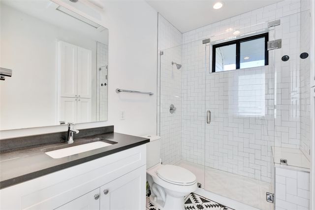 2105 Pennsylvania Ave 2, Austin, TX 78702