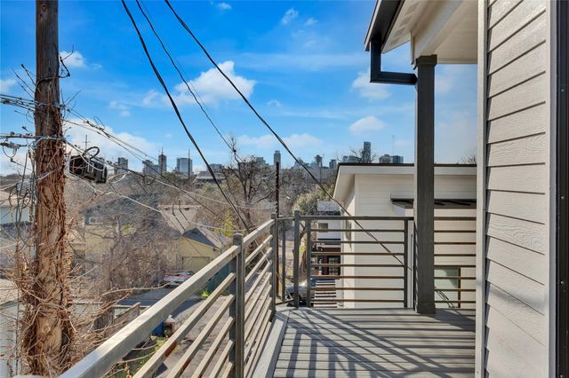 2105 Pennsylvania Ave 2, Austin, TX 78702