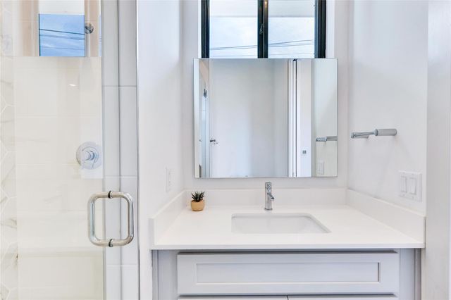 2105 Pennsylvania Ave 2, Austin, TX 78702