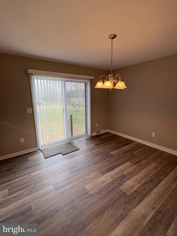 112 FORT DIX RD, Pemberton, NJ 08068