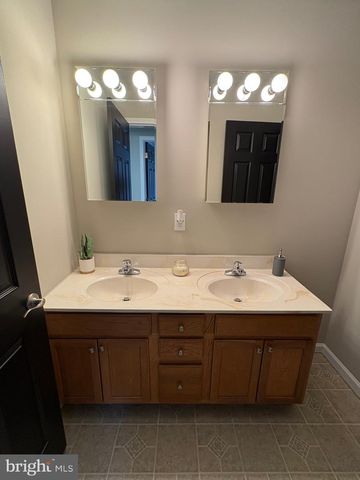 112 FORT DIX RD, Pemberton, NJ 08068