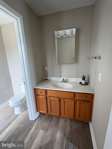 112 FORT DIX RD, Pemberton, NJ 08068