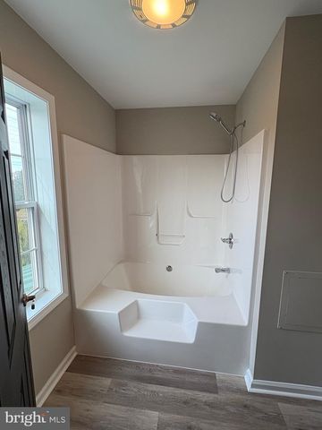 112 FORT DIX RD, Pemberton, NJ 08068