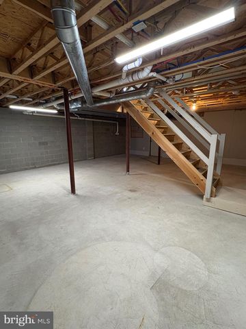 112 FORT DIX RD, Pemberton, NJ 08068