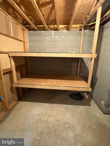 112 FORT DIX RD, Pemberton, NJ 08068