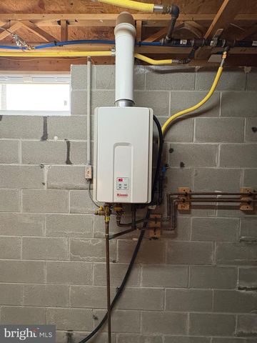 112 FORT DIX RD, Pemberton, NJ 08068