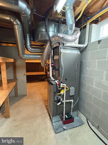 112 FORT DIX RD, Pemberton, NJ 08068