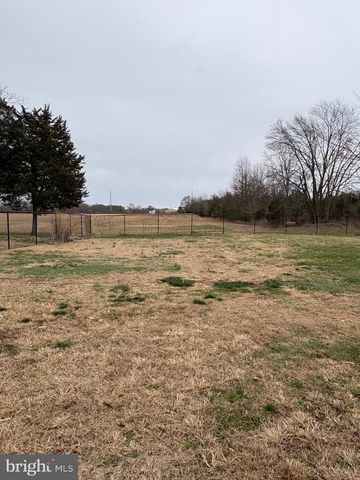 112 FORT DIX RD, Pemberton, NJ 08068